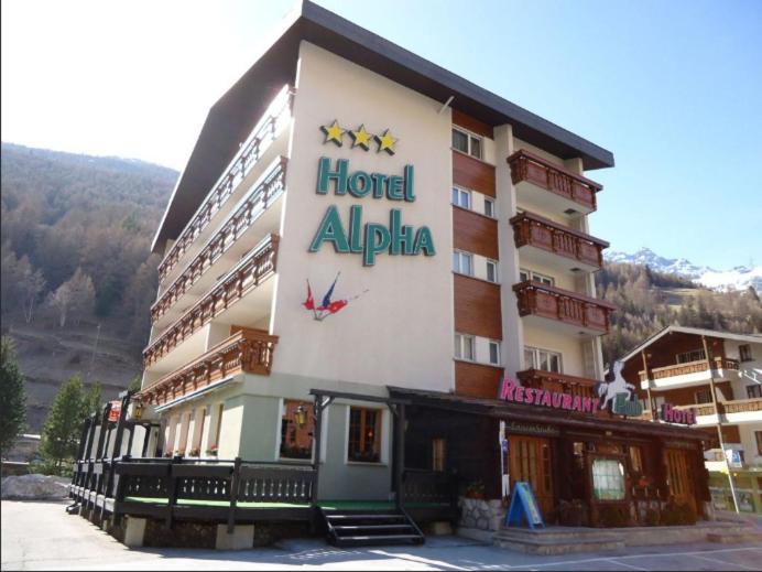 Hotel Alpha Саас-Грунд Экстерьер фото